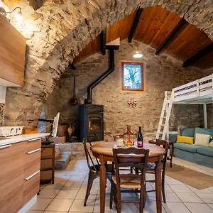 Hébergement de vacances Petite Maison Pleine Nature, La Bastide-Pradines